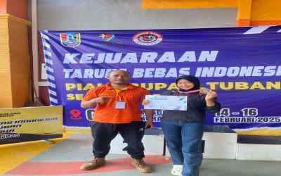Siswa SMAN 1 Ngoro Mojokerto, Halimatus Sa’diyah, Raih Medali Perak di Kejurda Tarung Bebas Indonesia Piala Bupati Tuban